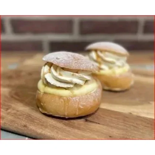 Banan & Kola semla