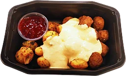 Kökets Köttbullar Med Stekt Potatis & Gräddsås 