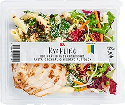 Pastasallad kyckling med caesardressing, grönkål & sotad purjolök 407g ICA